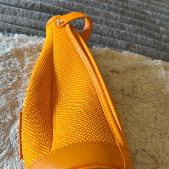 Vueve bag NWOT - Picture 4 of 4